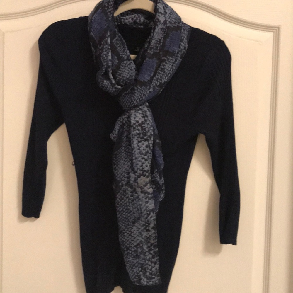 Large scarf